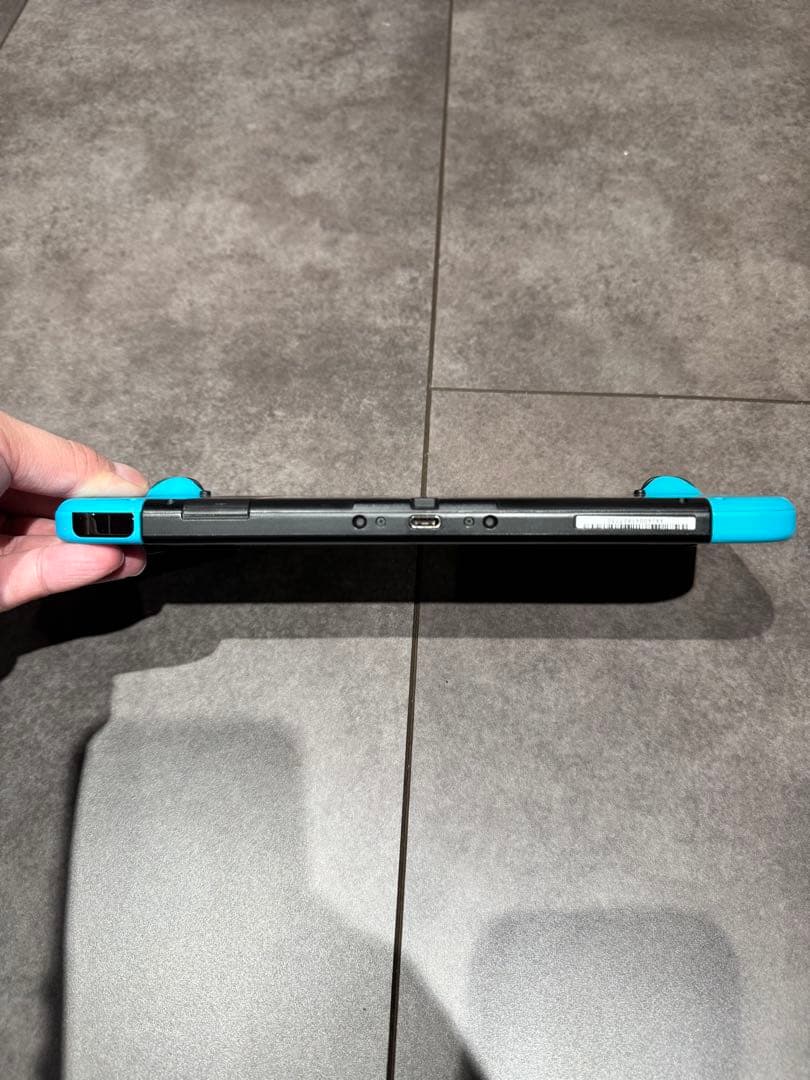 Nintendo Switch 本体 青色