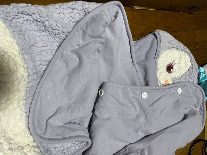 ステラルー  4way ブランケット　ポンチョ　ケープ　クッション　ディズニー