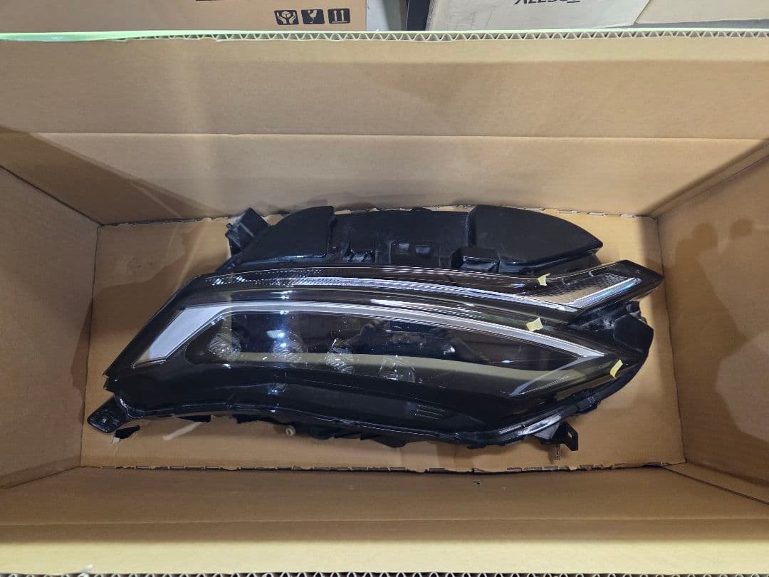 358さん専用 日産 E13 AURAニスモ 左側ヘットランプ