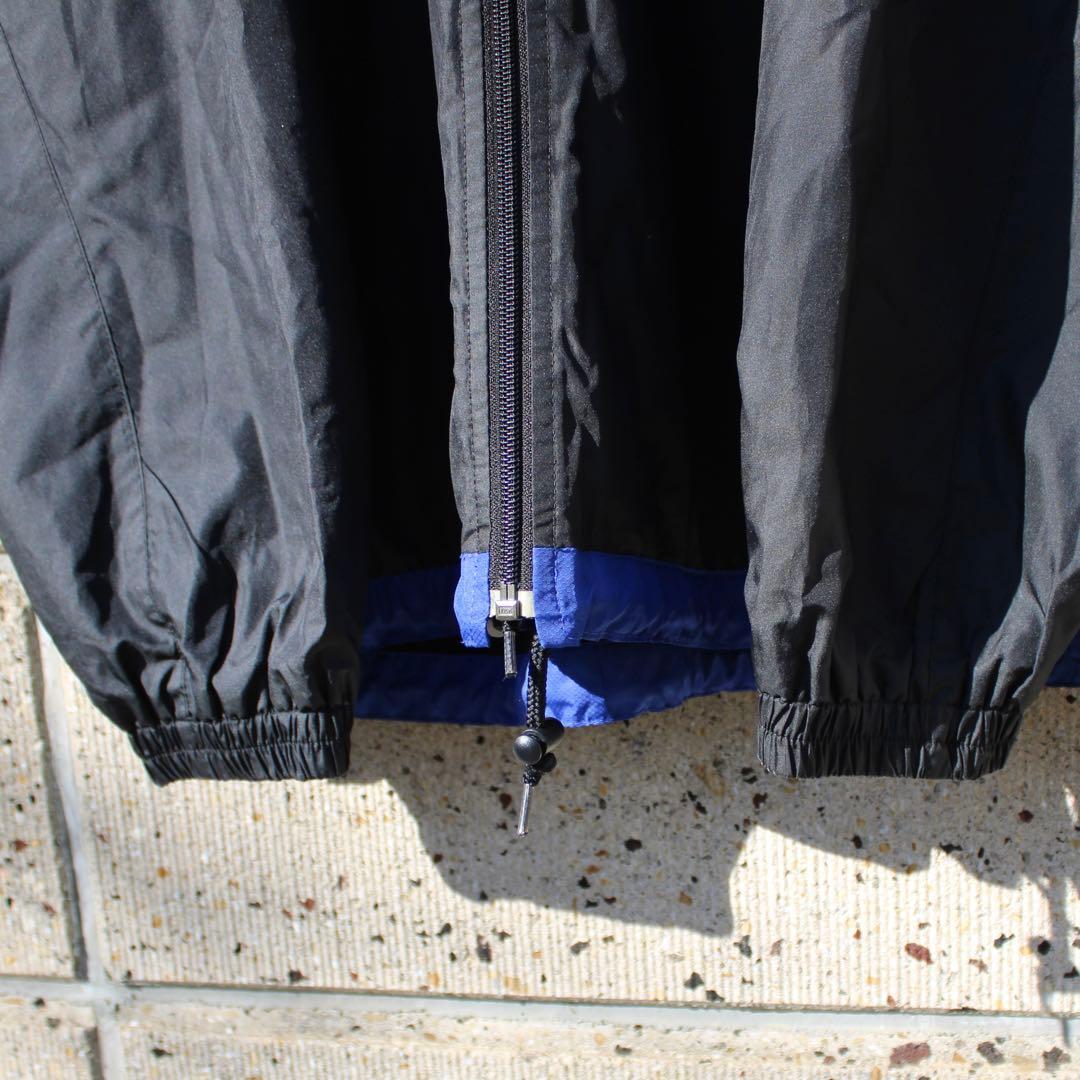 DIADORA 各所ロゴ刺繍入り 大きめ 2枚生地 古着 フルジップジャケット