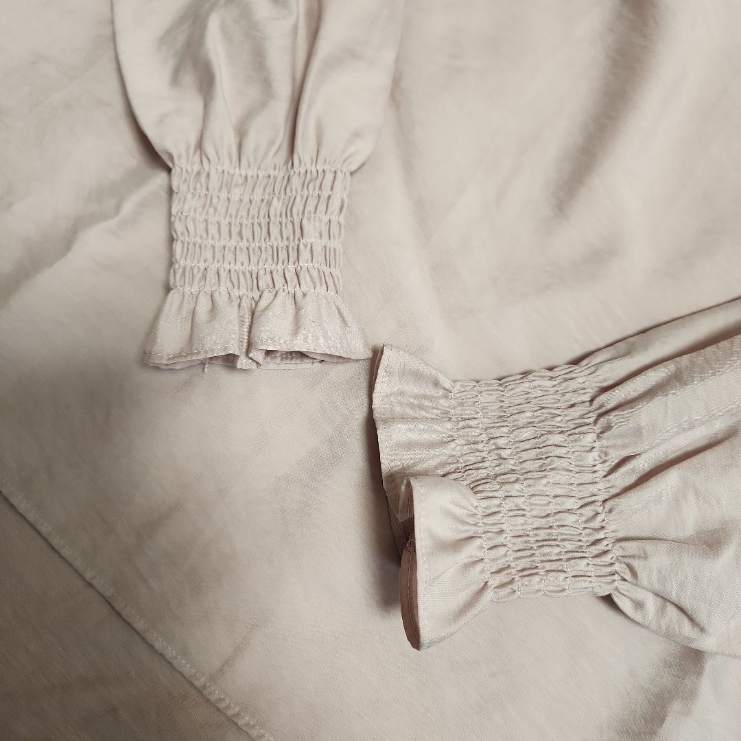 本日限定！【美品】SHIPS シャーリング ネック 長袖 ブラウス ピンク