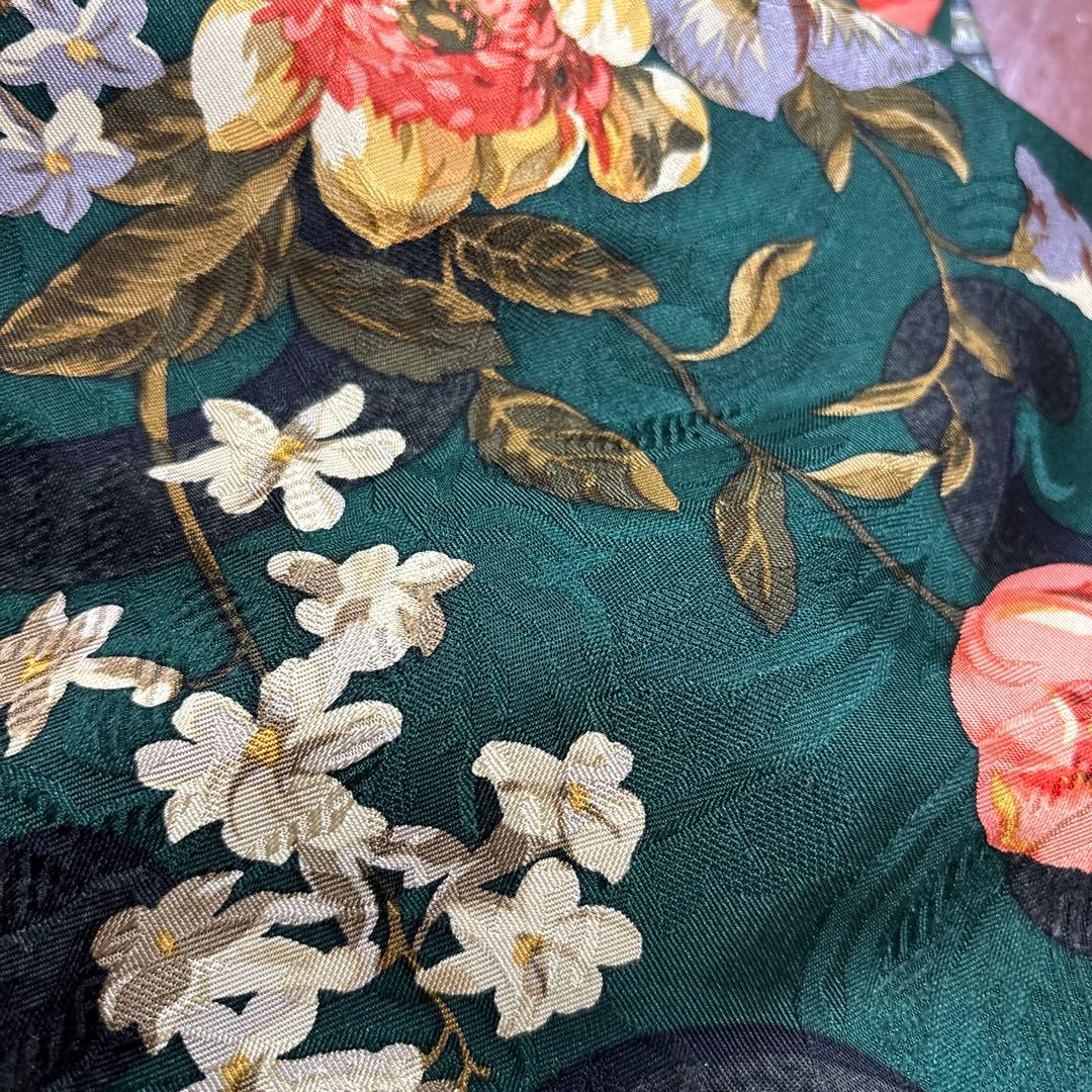 美品　Ralph Lauren 大判 シルク100%スカーフ