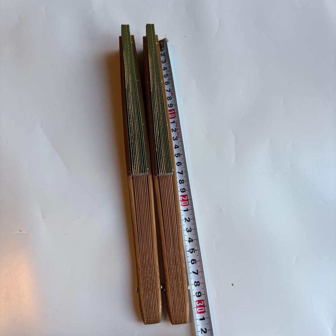(985)舞扇　約31cm 2本セット　抹茶色　緑　金　煤竹