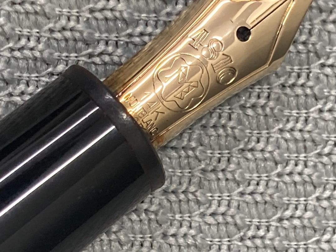 Mont Blanc 万年筆 ホワイトスター付き