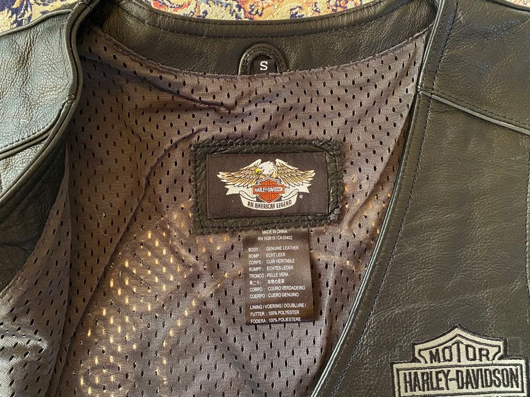 新品未使用Harley-Davidsonレザーベスト スカルデザイン特価現品限り