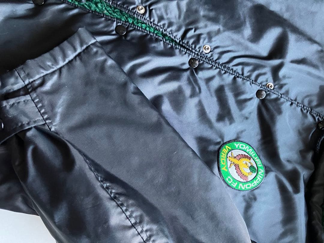 ヴェルディ読売　オフィシャルベンチコート