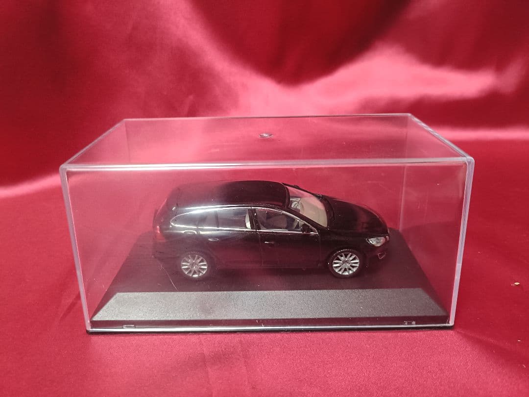 ボルボ ｖ60 ミニカー　VOLVO　MOTOR ART