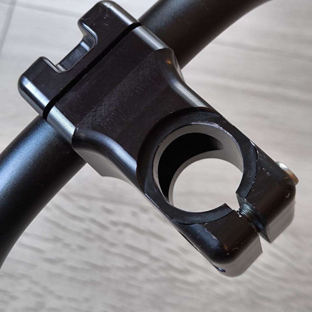 最高峰 CHROMAG Fubars 7075 ハンドルバー & ステム セット