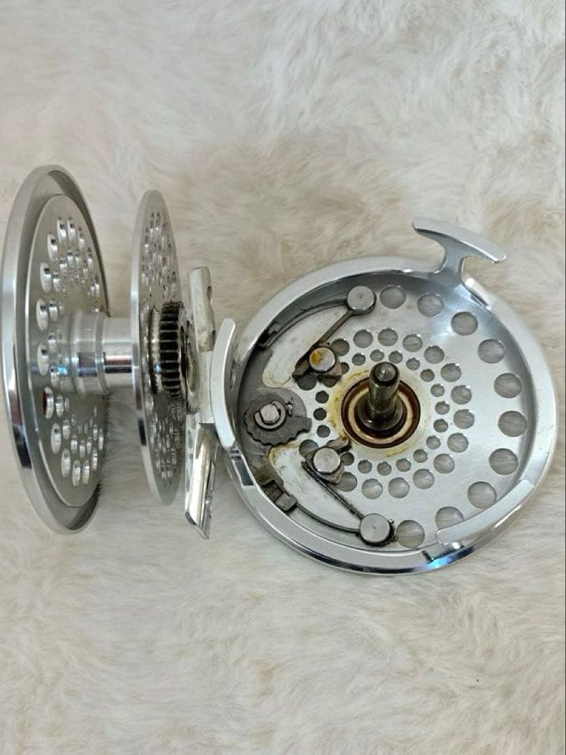 希少 ダイワ ファントム SS-#4 フライリール DAIWA PHANTOM