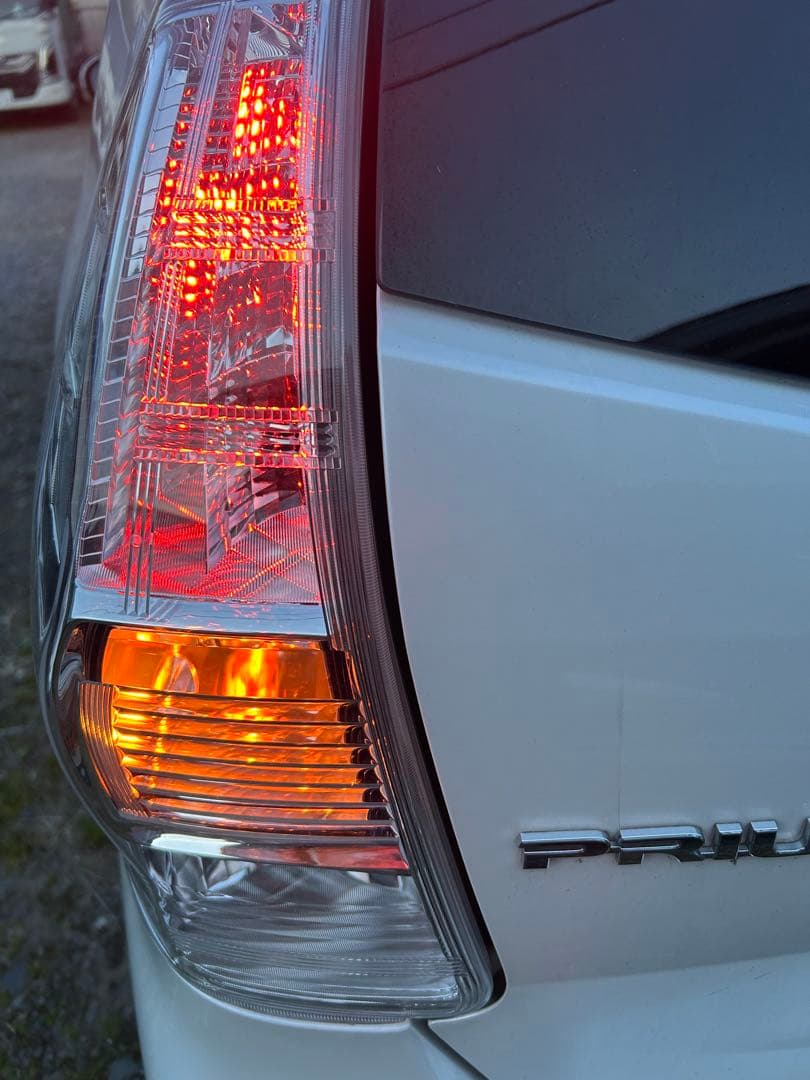 プリウスα前期純正ZVW41 クリアテールランプセット LED