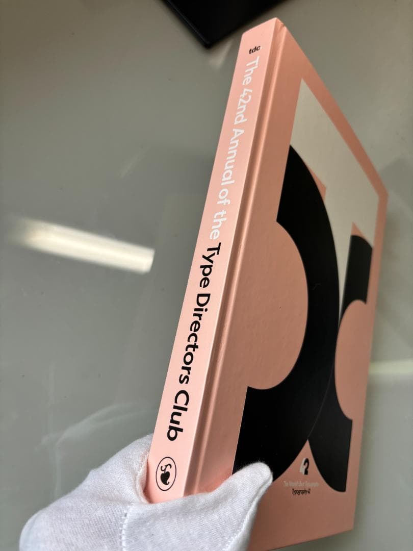 TDC年鑑（NY）42 (2021) ｜世界のタイポグラフィー作品集（文字本）