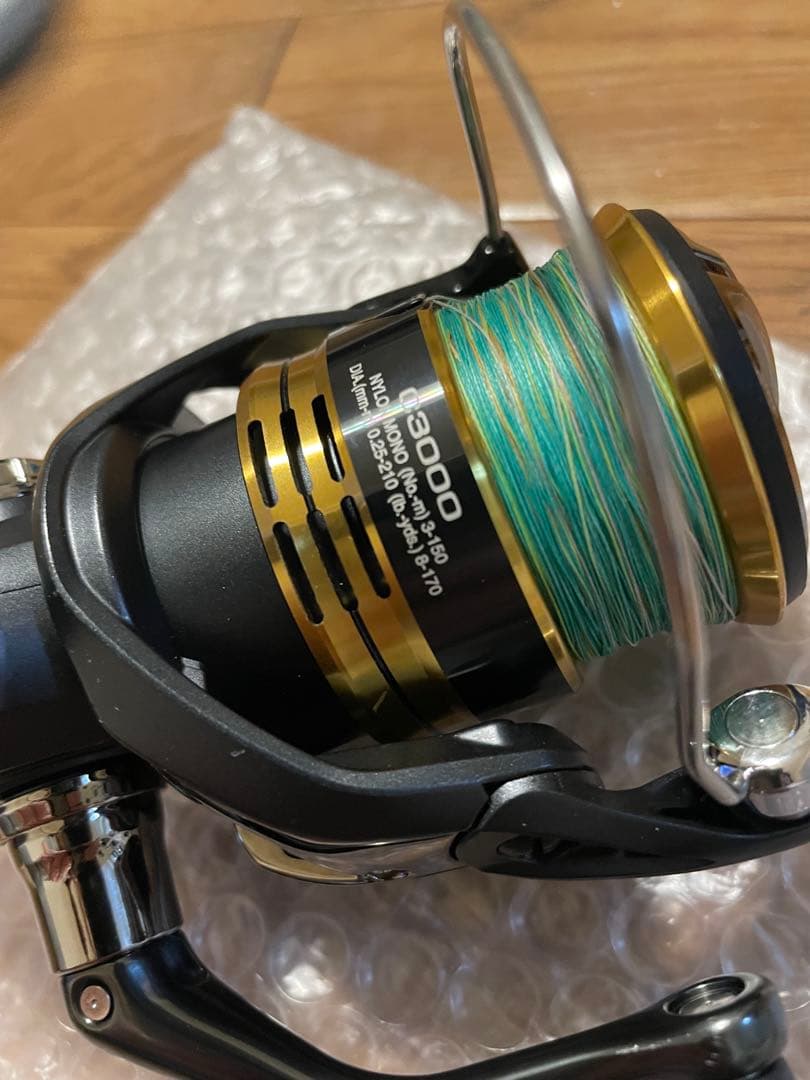 美品　シマノ　22 サハラ　SAHARA C3000