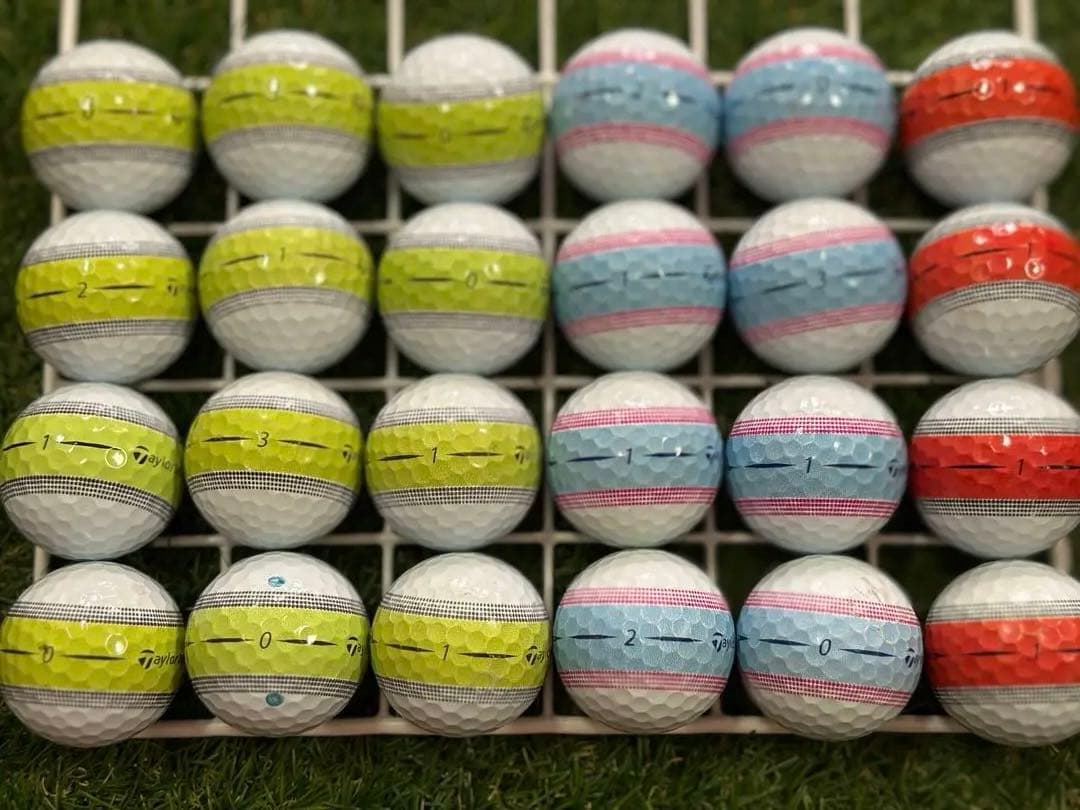 テーラーメイド　ゴルフボール ツアーレスポンスストライプ　美品　24個