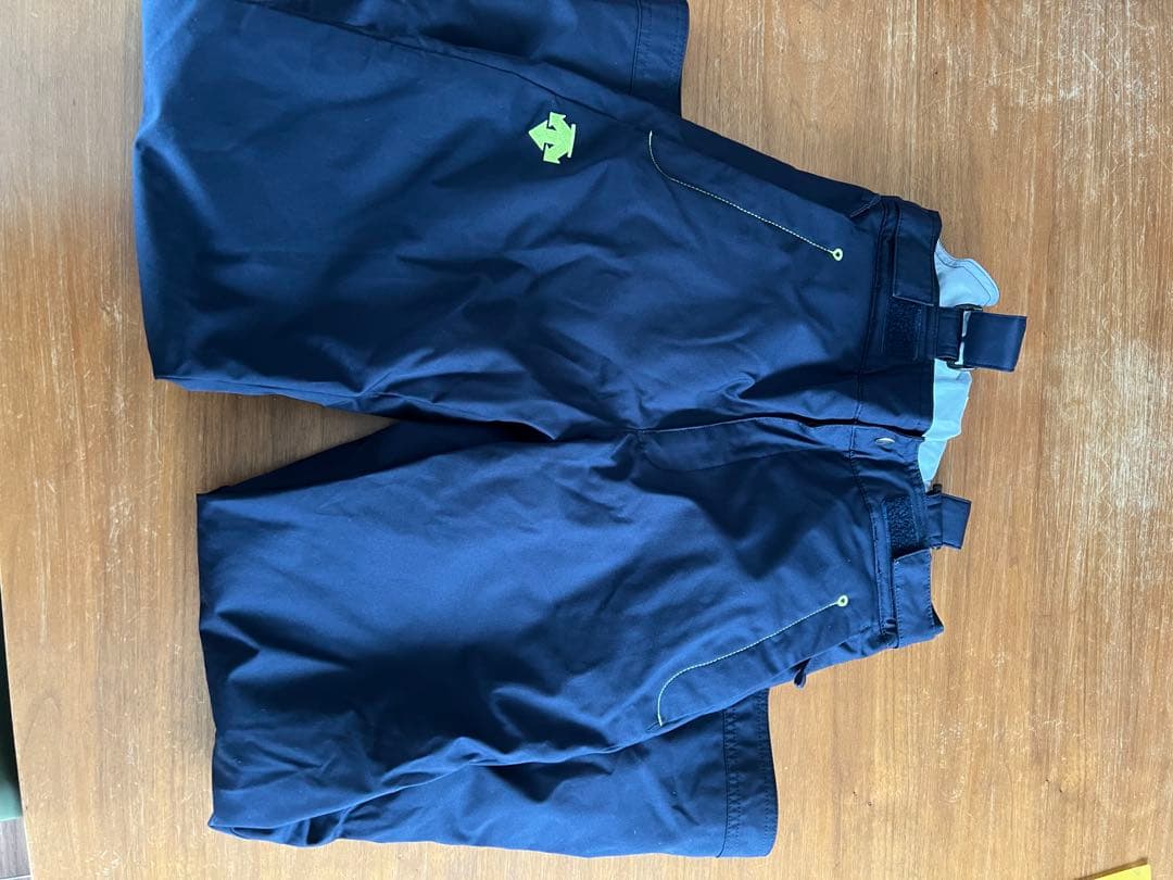 DESCENTE スキーウェア 子ども用　サイズ140 ジュニア