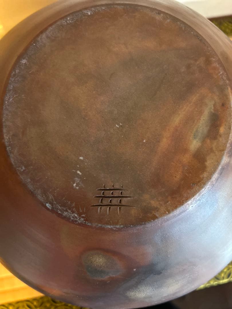 桃蹊堂　備前壺(桃山窯)の桟切（さんぎり）