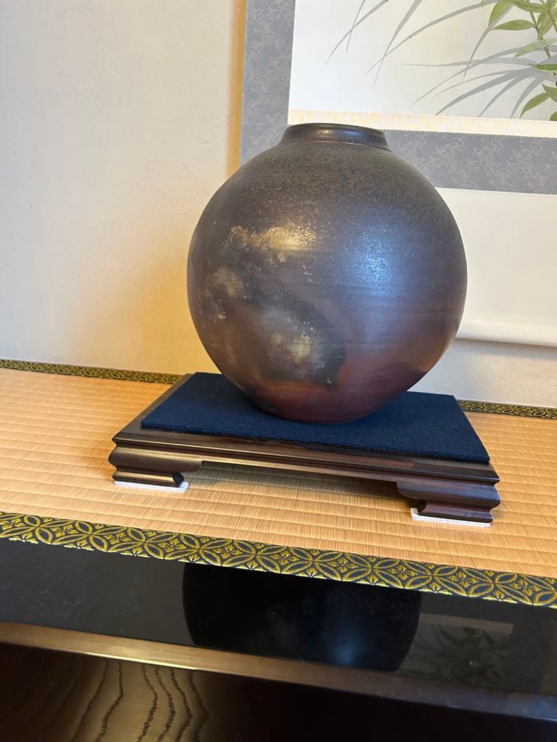 桃蹊堂　備前壺(桃山窯)の桟切（さんぎり）