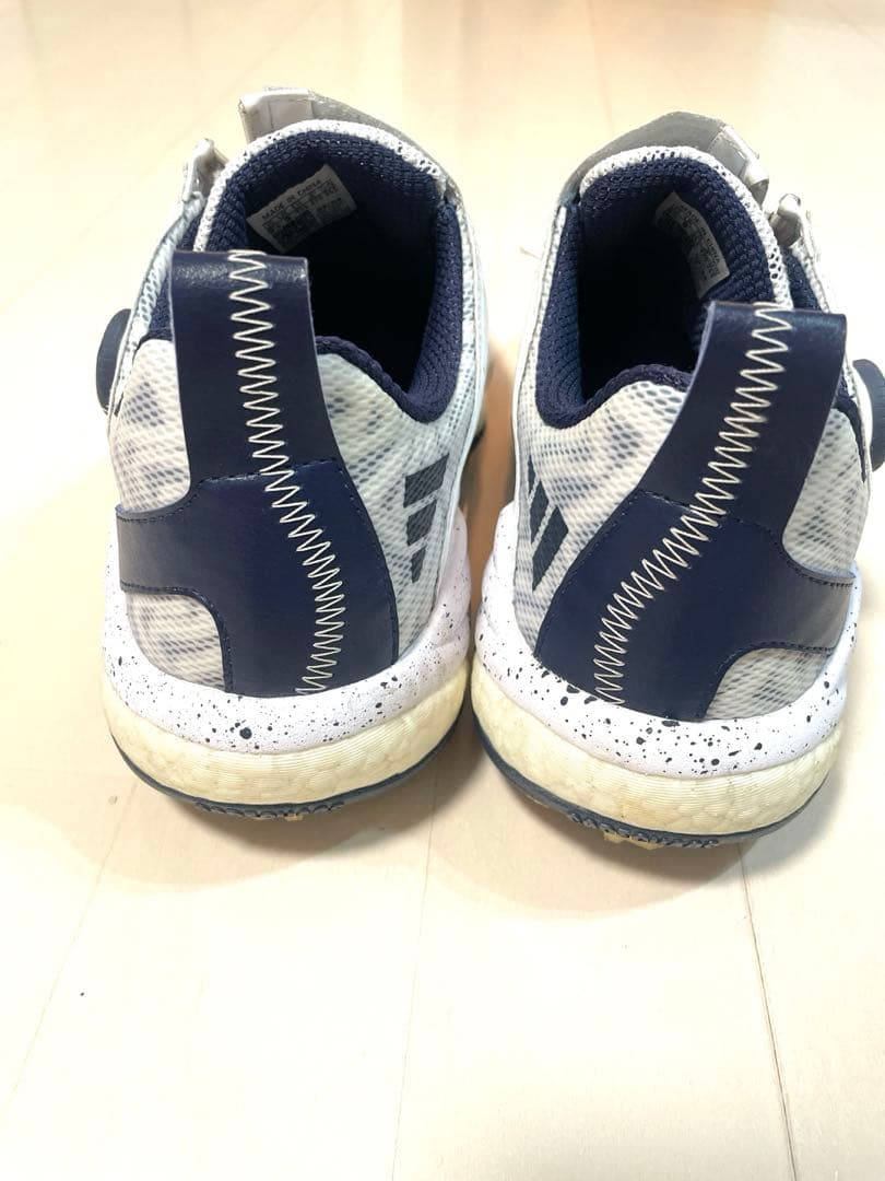 adidas BOOST ゴルフシューズ