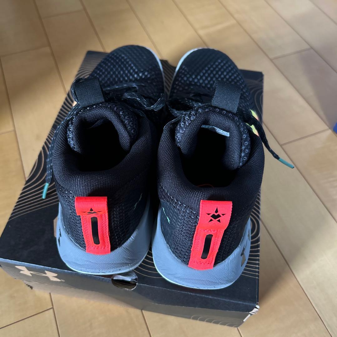 バスケットボールシューズ　アンダーアーマー