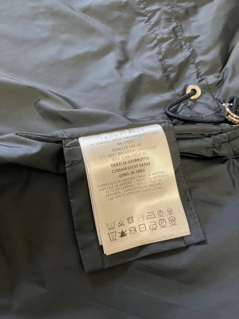 Moncler モンクレール　レインジャケット　ネイビー