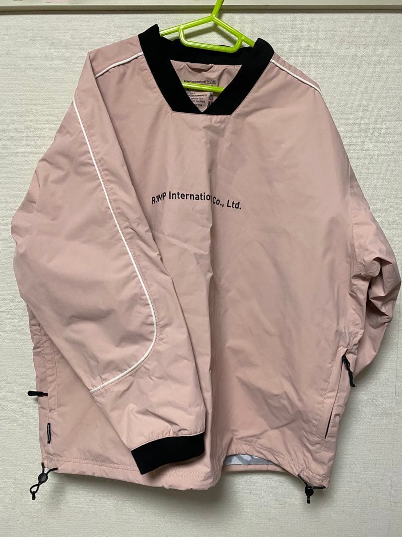 スノボウェア　上　romp