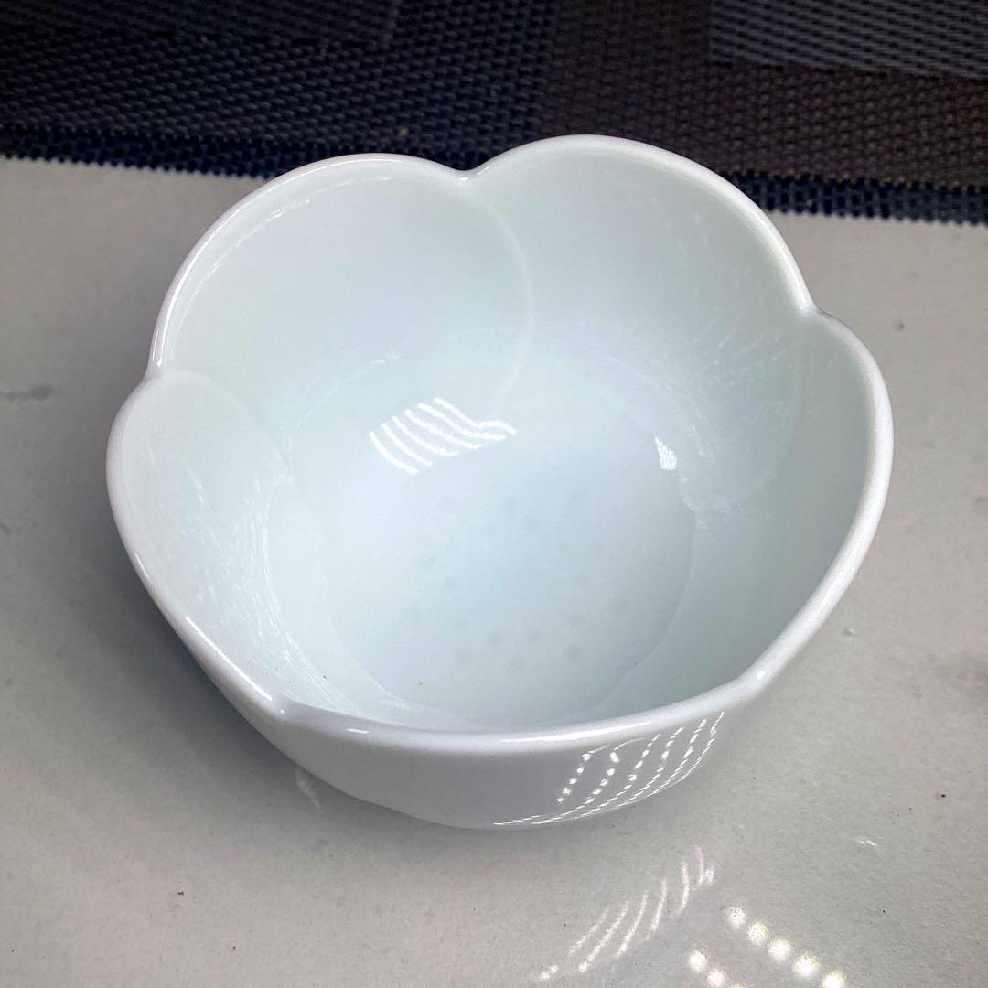 有田焼　紀窯　白磁　ミニ小鉢　6種6枚