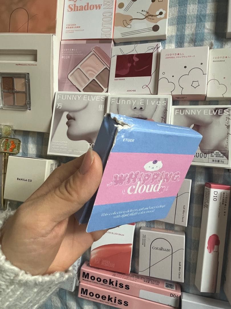 コスメ　まとめ売り　韓国　中国　40点　おまけ付き　muse エチュード　ジュデ