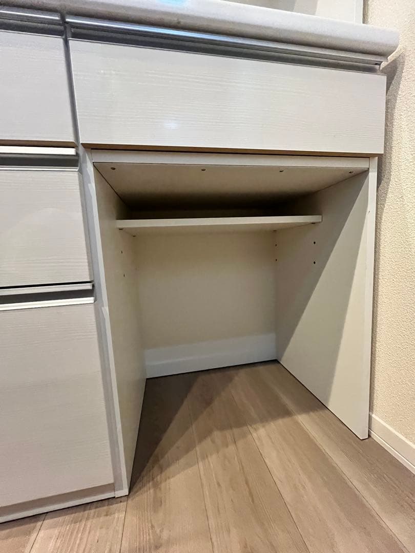 ★大幅値下げ中！ 食器棚 W1560 D490 H2050 ホワイト