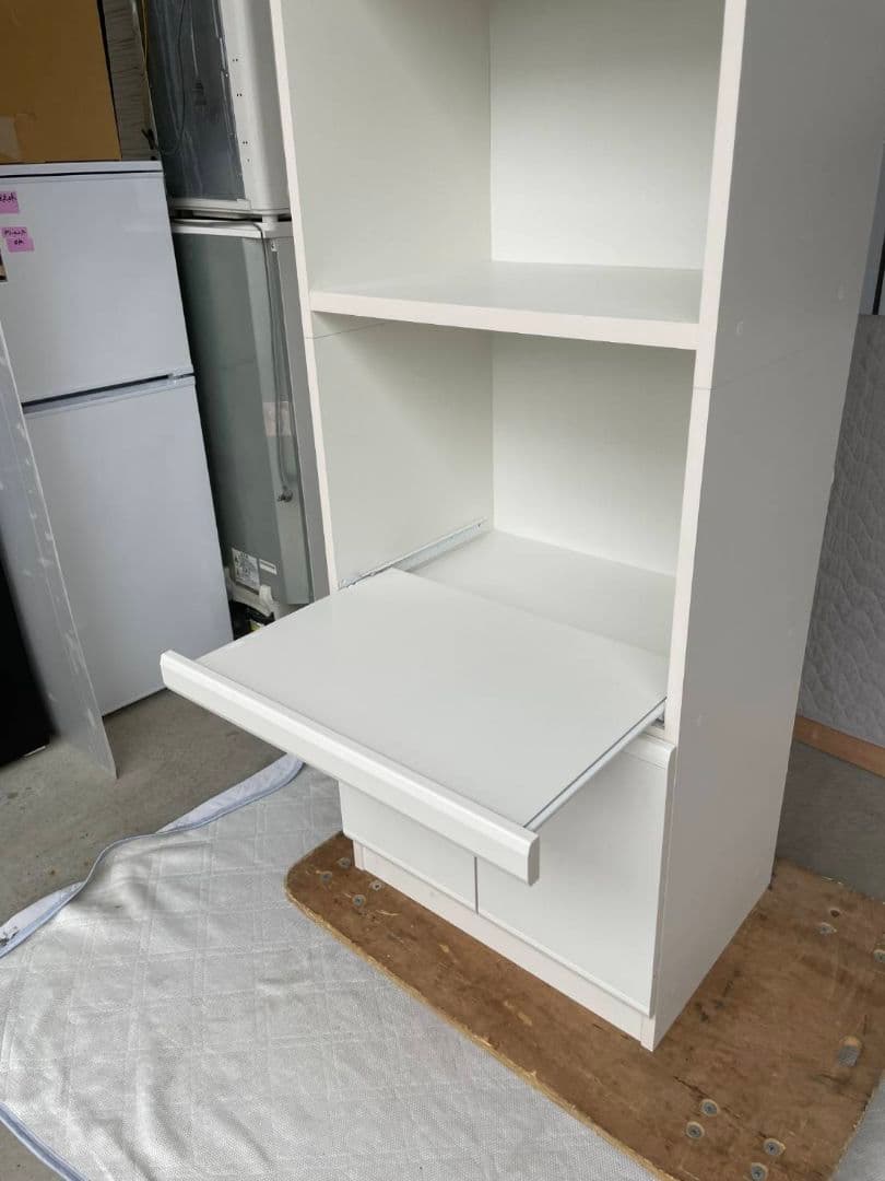 エリア内配送無料！食器棚/レンジボード【ベアルモ】コンセント2コ口(使用1年)