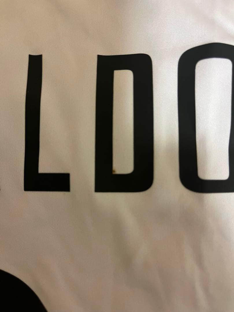 クリスティアーノ・ロナウド レアル・マドリード シャツ　サッカー　フットサル