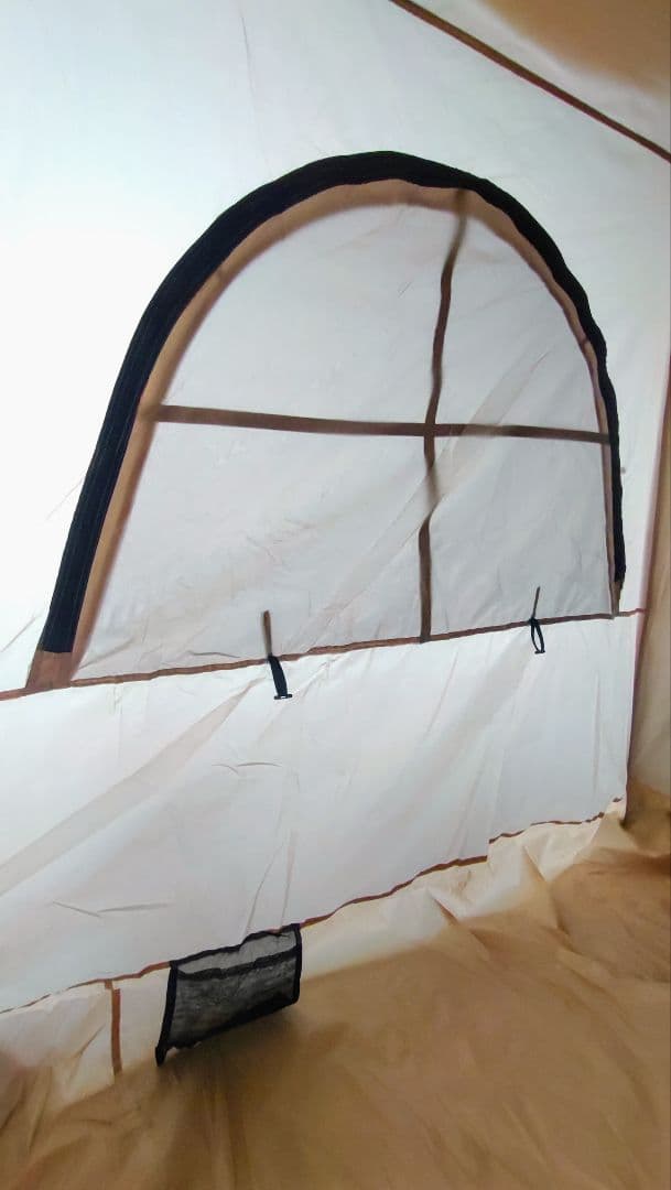 インフレータブルテント