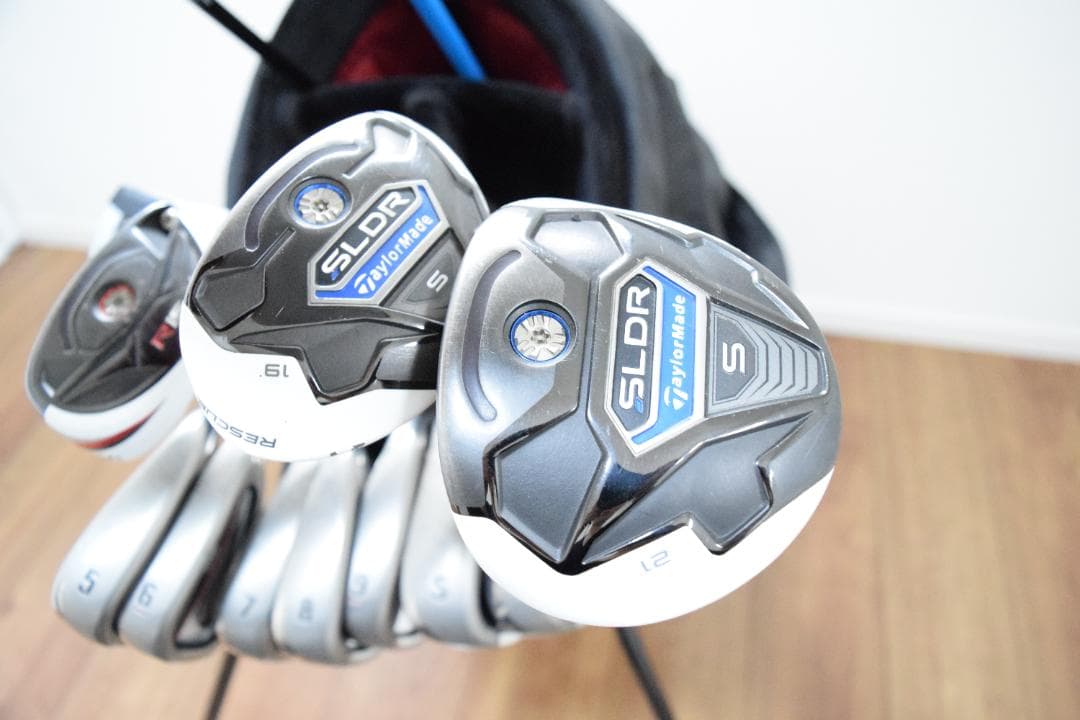 200★NIKE（ナイキ）★ゴルフバッグ＆ドライバー・アイアン・パターセット