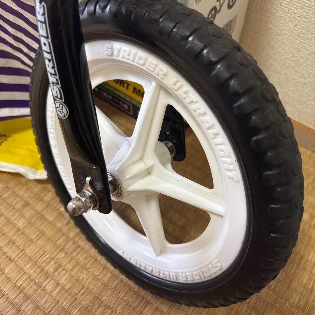 ストライダー12 スポーツ レッド