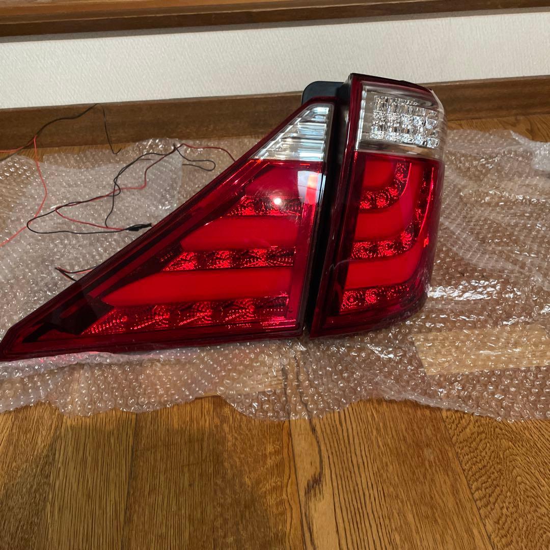 20アルファード LEDテールライト　　Crystal eye