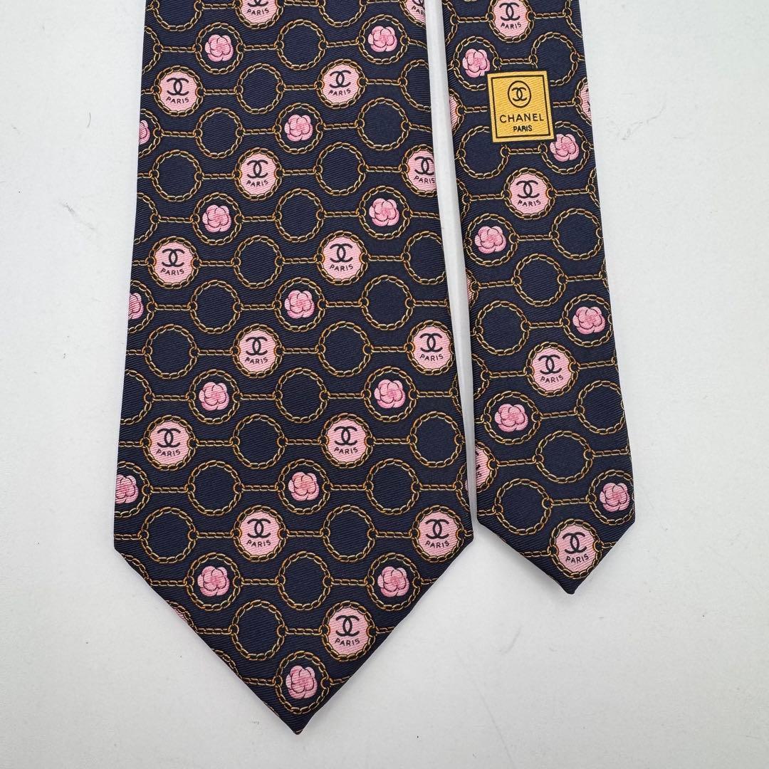 CHANEL シャネル ネクタイ 小紋 総柄 カメリア チェーン付 プリント