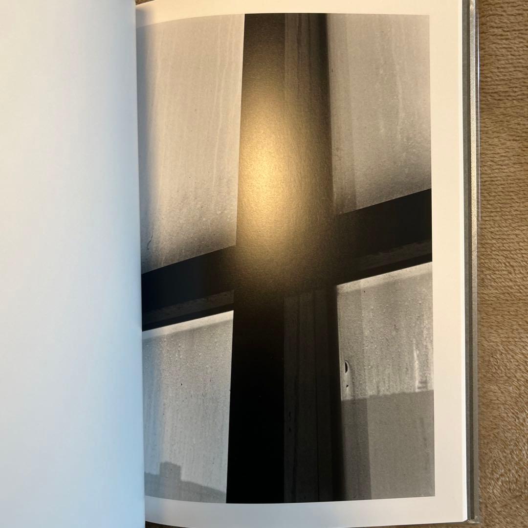 背面なき表層 築地仁 写真集