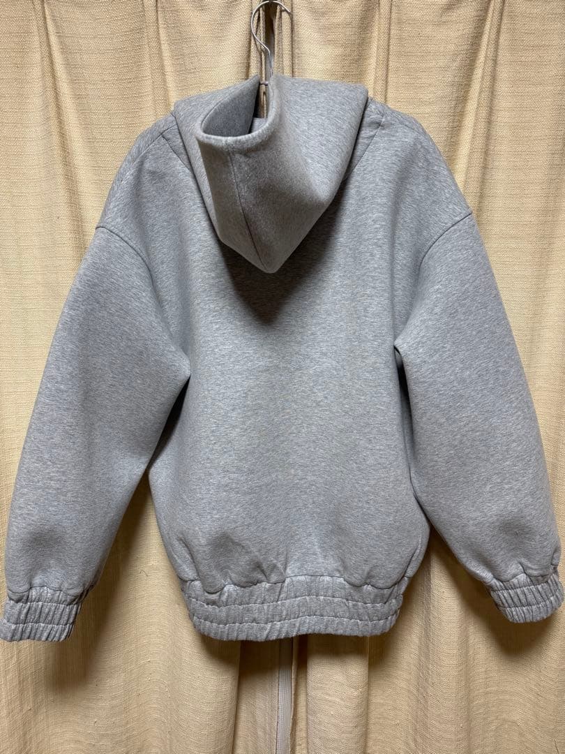 ジーナシス　ダンボールBIGフードブルゾン