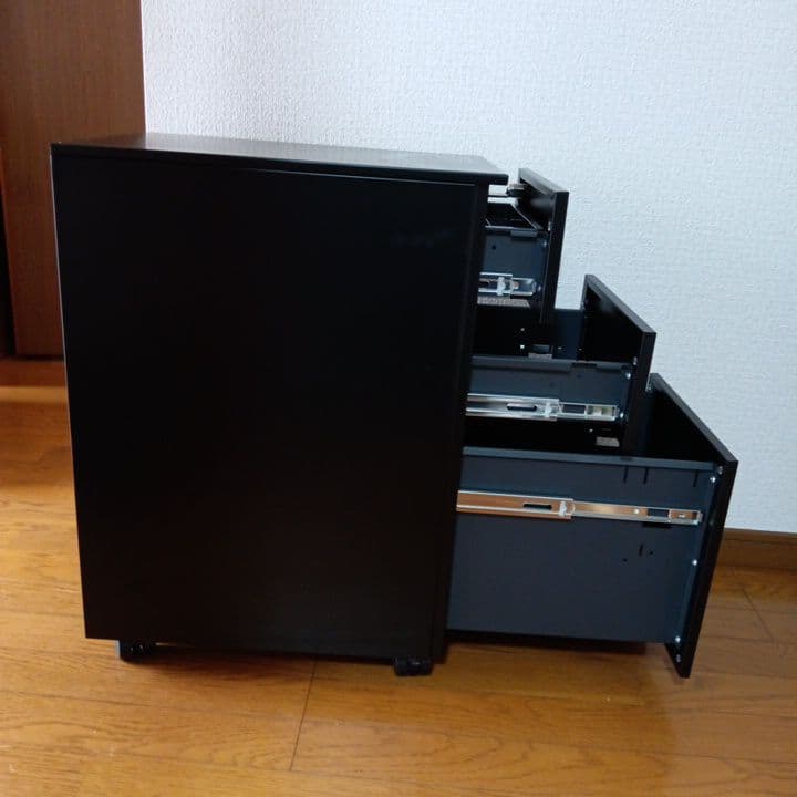 サイドワゴン　デスクワゴン　キャスターつき