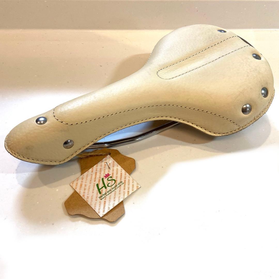 Be All レザーサドル 白色　革製　自転車　パーツ