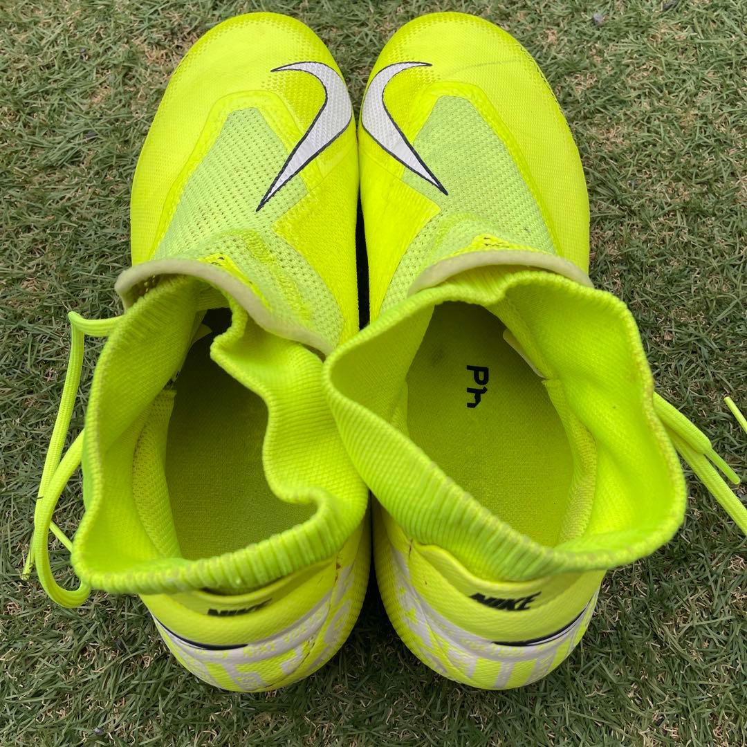 NIKEファントムphantomサッカースパイク28cm