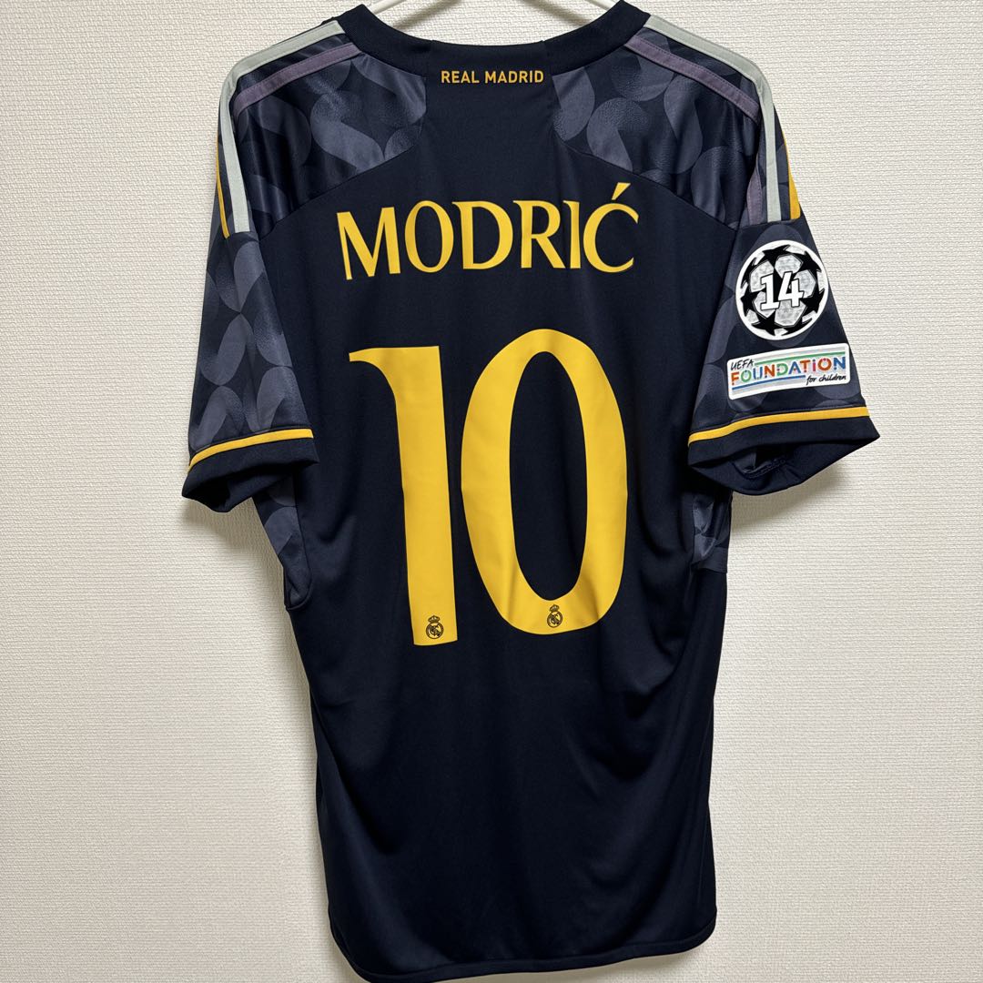 【正規品・新品未使用・タグ付き】ルカモドリッチ　23-24 アウェイユニフォーム