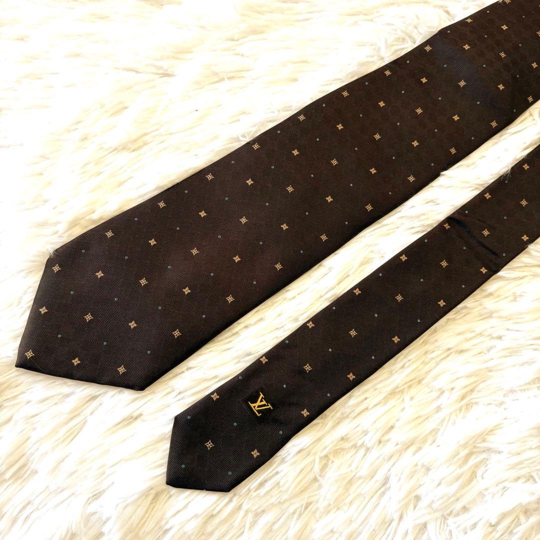 未使用級✨ルイヴィトン モノグラム ネクタイ ブラウン シルク 高級感 箱付き