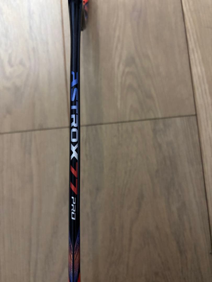 ASTROX 77 PRO バドミントンラケット　ジャンク品