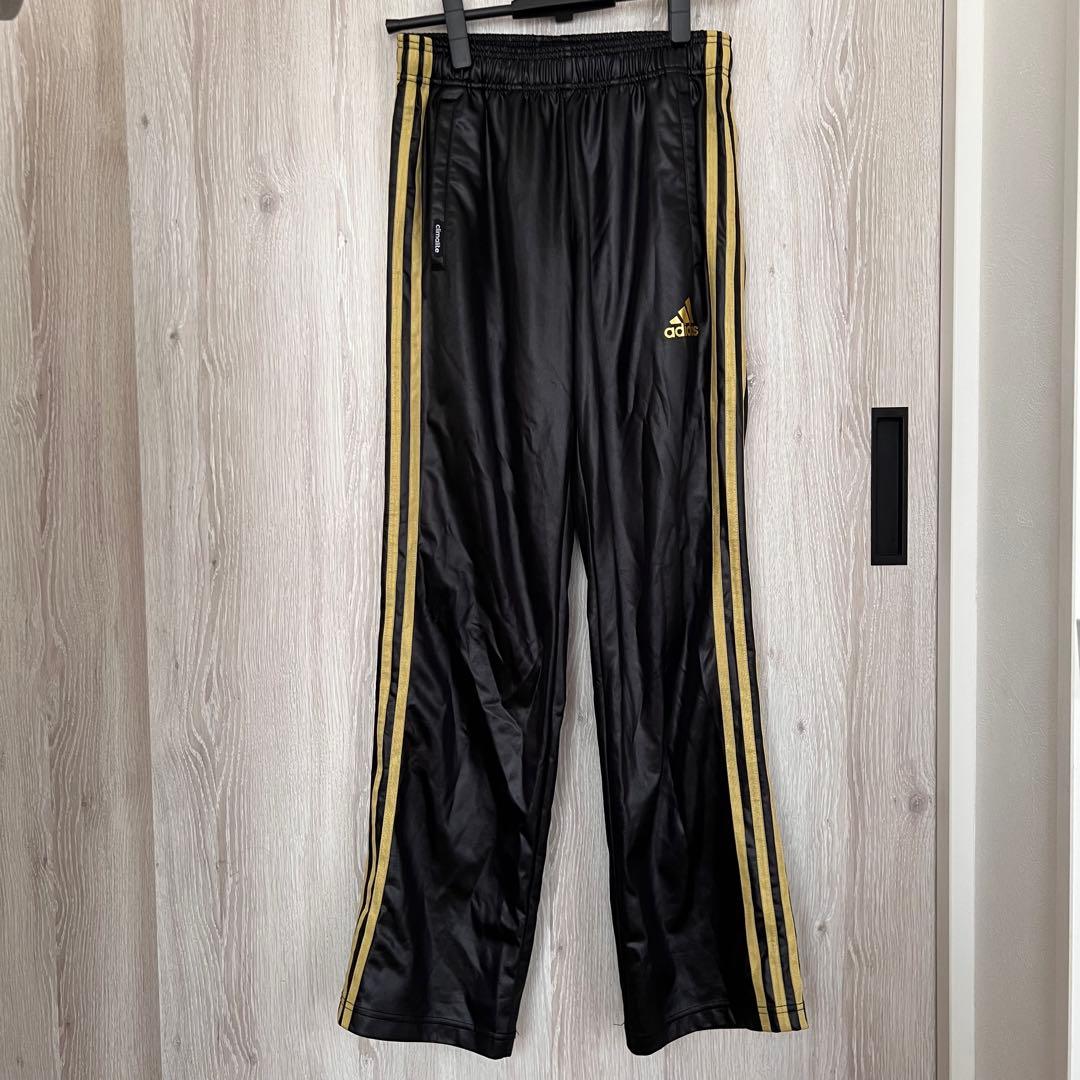 美品 adidasコーティング トラックジャケットSサイズ上下セット 着画あり⭐︎