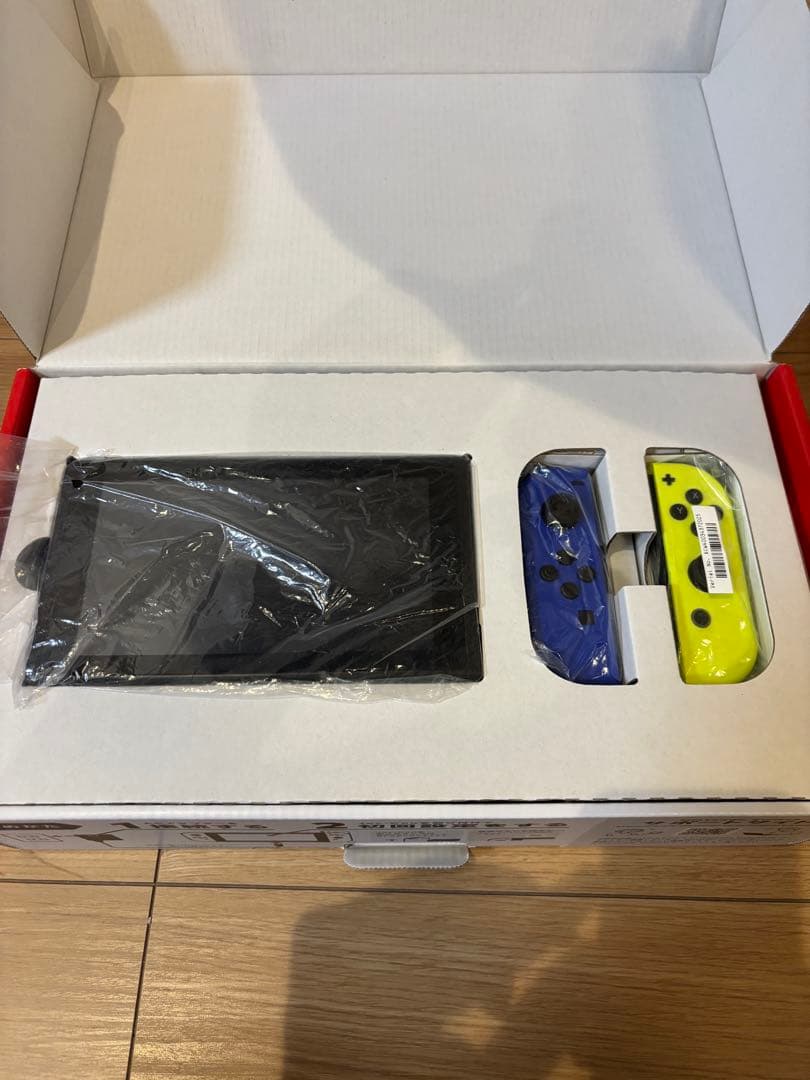 【週末限定値下げ】【美品】Nintendo Switch ニンテンドーストア限定