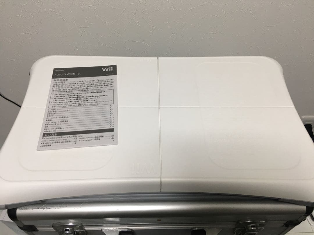 P*c様 ☆❗️Wii本体とWiiFit一式〜コントローラー〜ヌンチャク追加