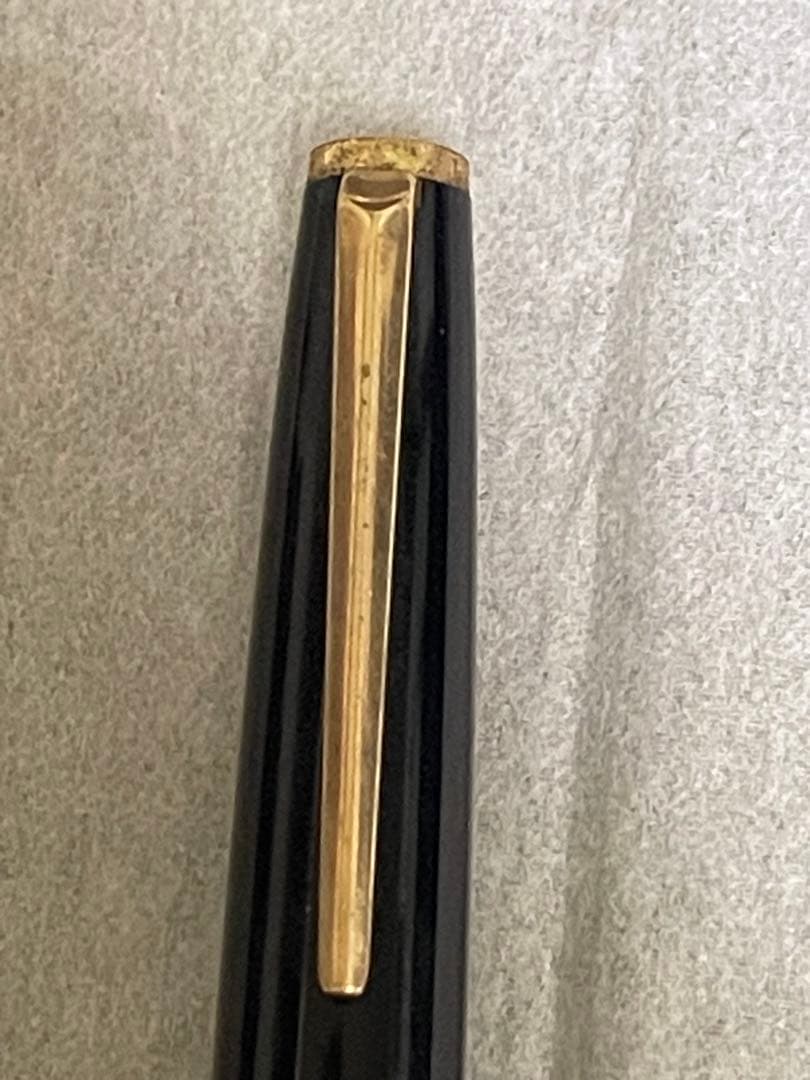 つ*ん様 モンブラン 万年筆 320 ブラック 14K(585)刻印 ドイツ製