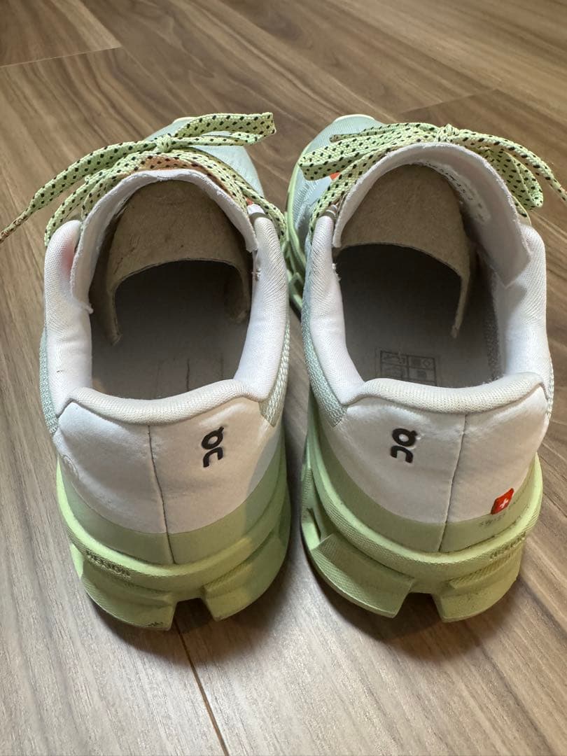 On Cloudmonster オン　クラウドモンスター