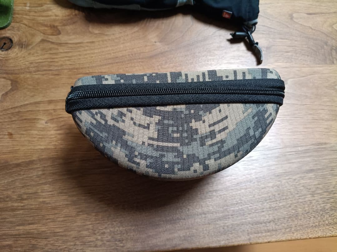 DICE ダイス ゴーグル BANK 調光　ハードケース付き