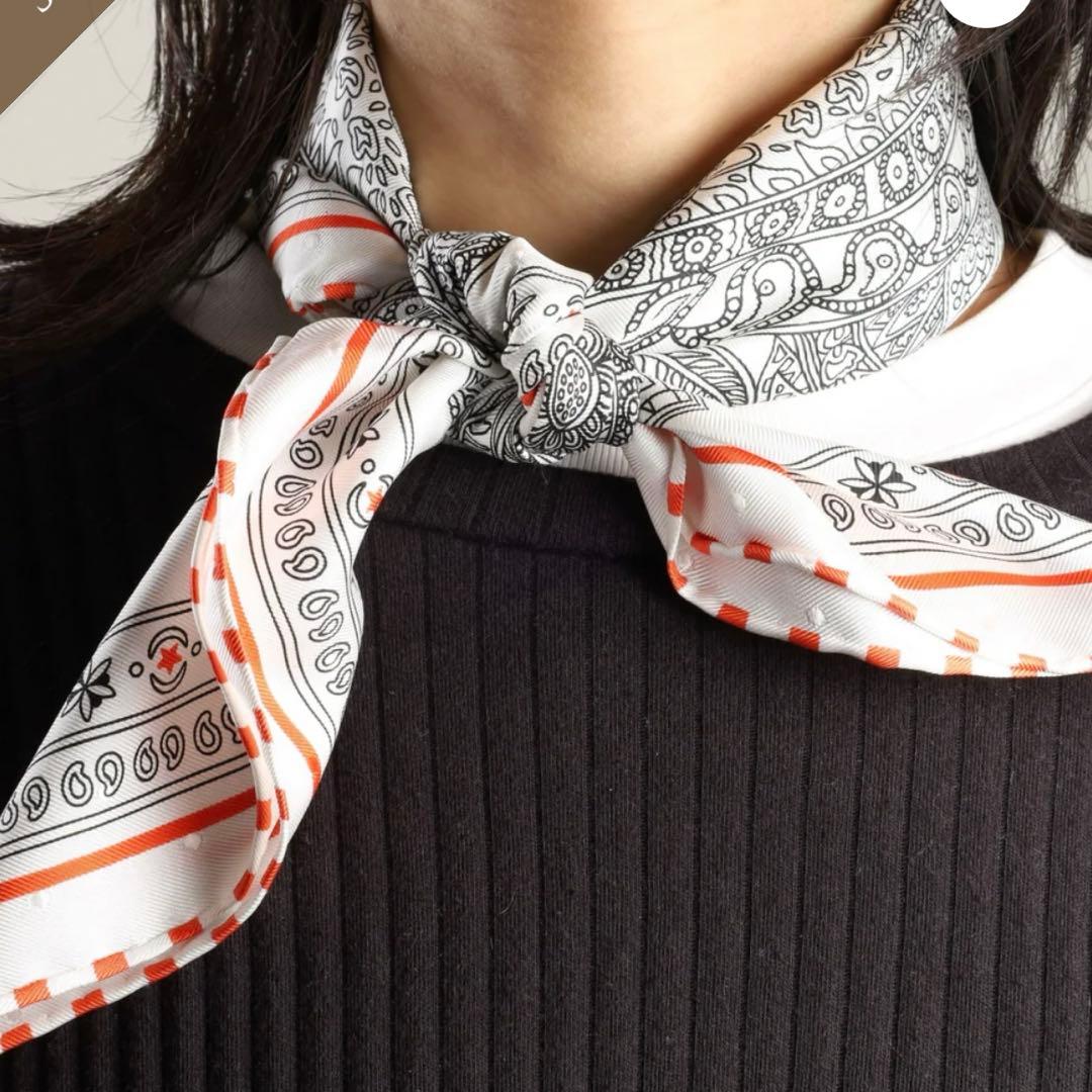 HERMES 花柄 シルクスカーフ　マハラニの庭