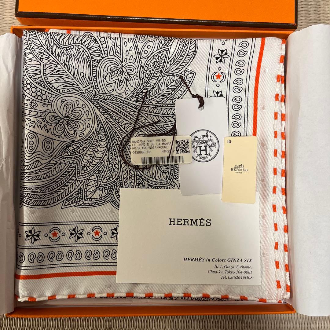 HERMES 花柄 シルクスカーフ　マハラニの庭
